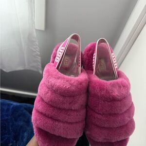 UGG Pink Cozy Indoor Slippers.brand new and no box